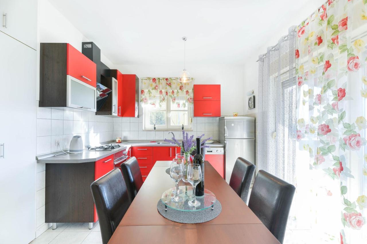 Villa Niko With Private Swimming Pool Ζαντάρ Εξωτερικό φωτογραφία